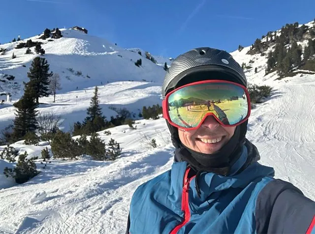 Andreas Sticha, CEO Pluxee Deutschland, ist leidenschaftlicher Skifahrer