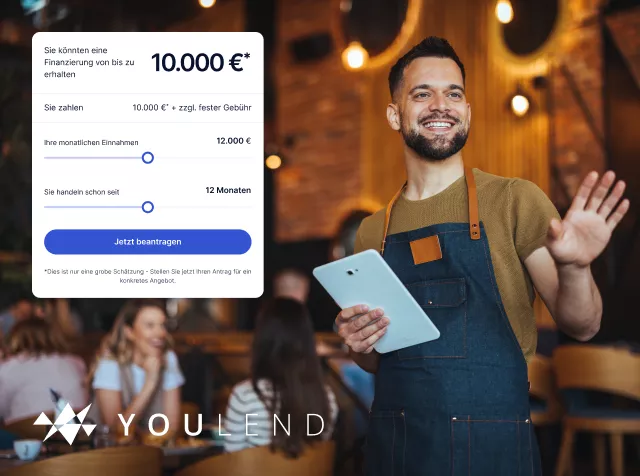 Gastronom begrüßt Gäste, daneben symbolisiert ein Rechner die einfache YouLend-Mikrokredit-Finanzierung.