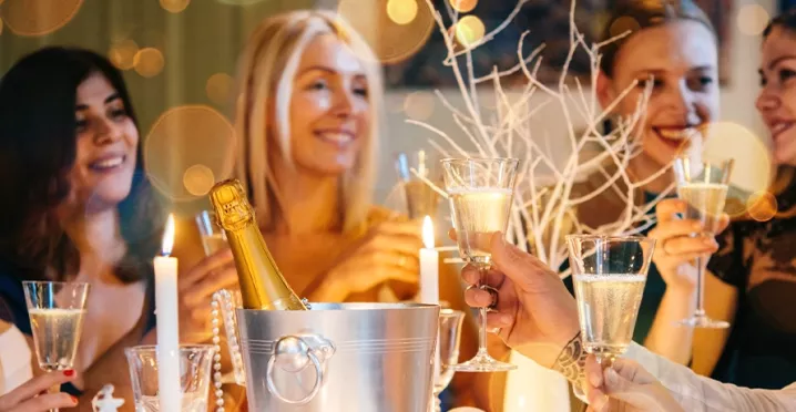 Das müssen Sie steuerlich beachten, wenn Sie eine Firmenfeier für Ihre Mitarbeitenden veranstalten