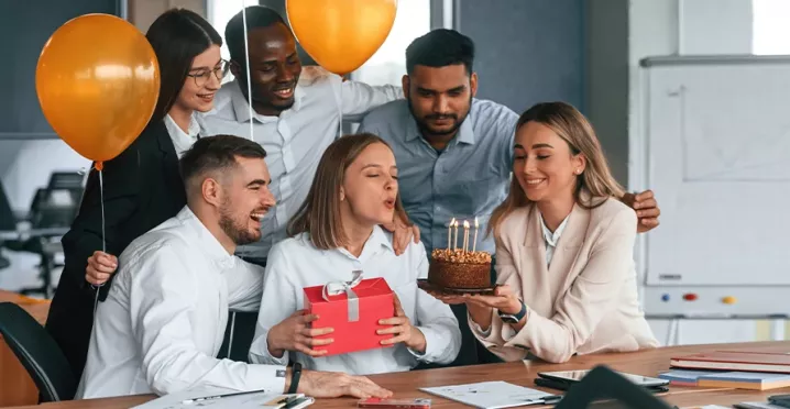 Geschenke für Mitarbeiter steuerfrei gestalten innerhalb der 60 Euro Freigrenze