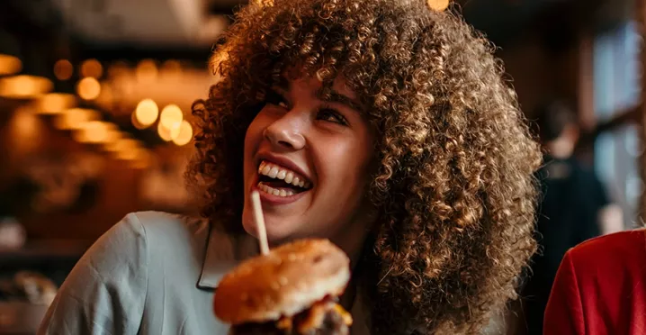 So nutzen Sie als Unternehmen den Sachbezug Mittagessen richtig