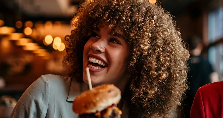 So nutzen Sie als Unternehmen den Sachbezug Mittagessen richtig