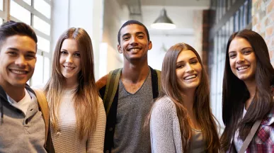 Azubis sind die Fachkräfte von morgen: im Pluxee Blog erfahren Sie wie Sie den Zeitgeist der Gen Z treffen