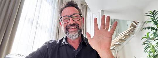 Mit dem Pluxee Wellbeing Benefit haben Ihre Mitarbeiter:innen niedrigschwelligen Zugang zu Therapeuten